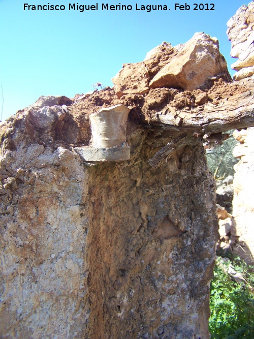 Cortijo de Toms El Sordo - Cortijo de Toms El Sordo. Bisagra cermica