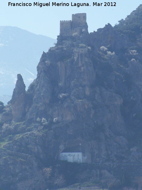 Depsito de agua - Depsito de agua. Bajo el castillo