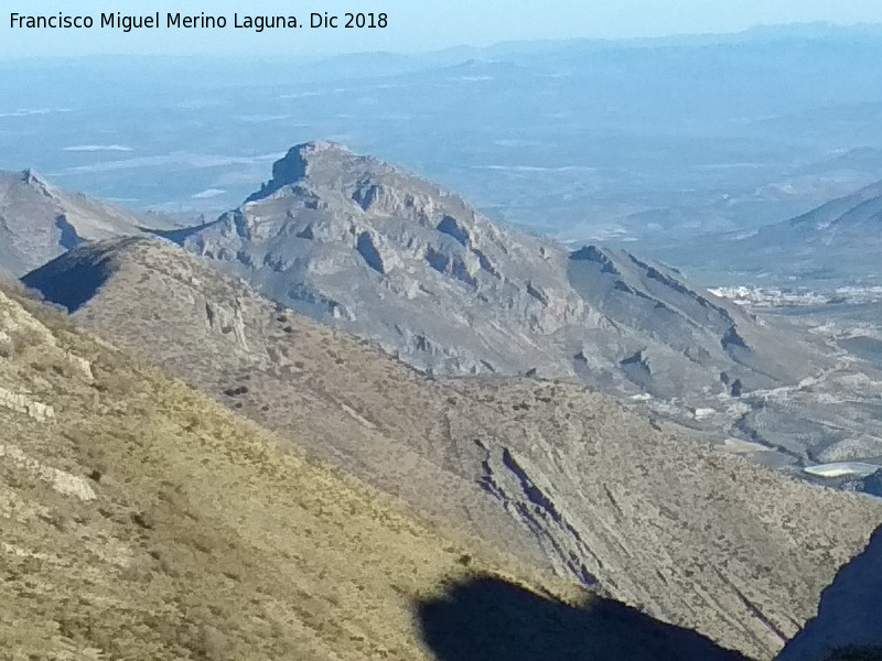 Cerro Alto de la Serrezuela - Cerro Alto de la Serrezuela. Desde el Cordel de la Fuente del Espino