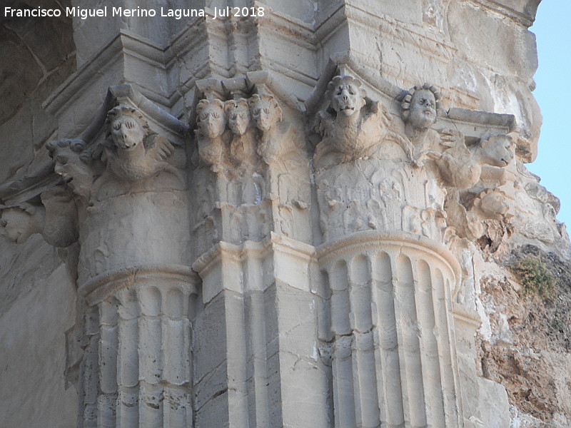 Iglesia de Santa Mara - Iglesia de Santa Mara. Capiteles