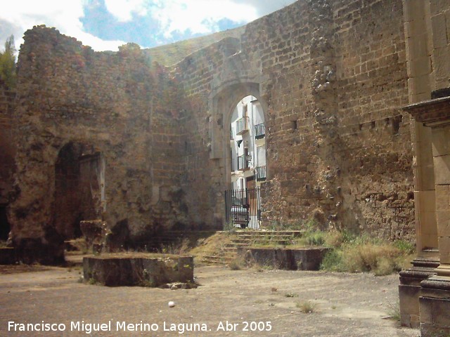 Iglesia de Santa Mara - Iglesia de Santa Mara. Desde el interior muro de la Fachada lateral