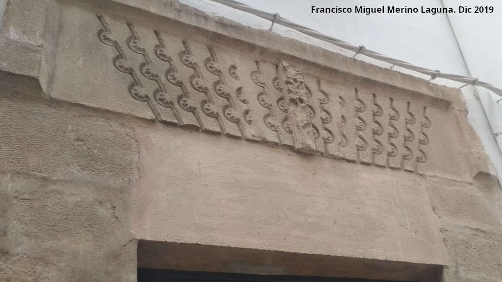 Casa de la Calle Alcal n 2 - Casa de la Calle Alcal n 2. Dintel