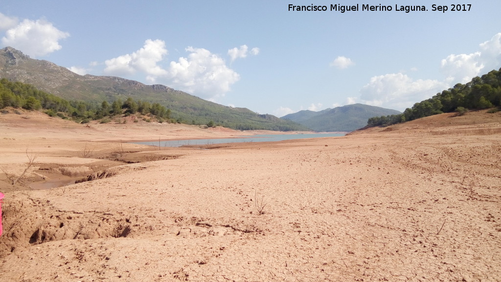 Pantano del Tranco - Pantano del Tranco. En sequa