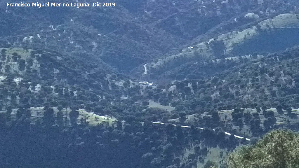 Cortijo de la Fresnedilla - Cortijo de la Fresnedilla. Desde las Lomas de Carboneros