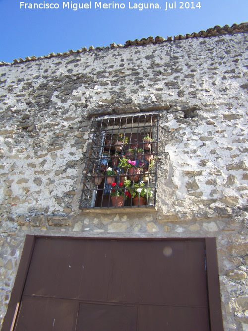 Murallas de Iznatoraf - Murallas de Iznatoraf. Paseo del Solano. Ventana