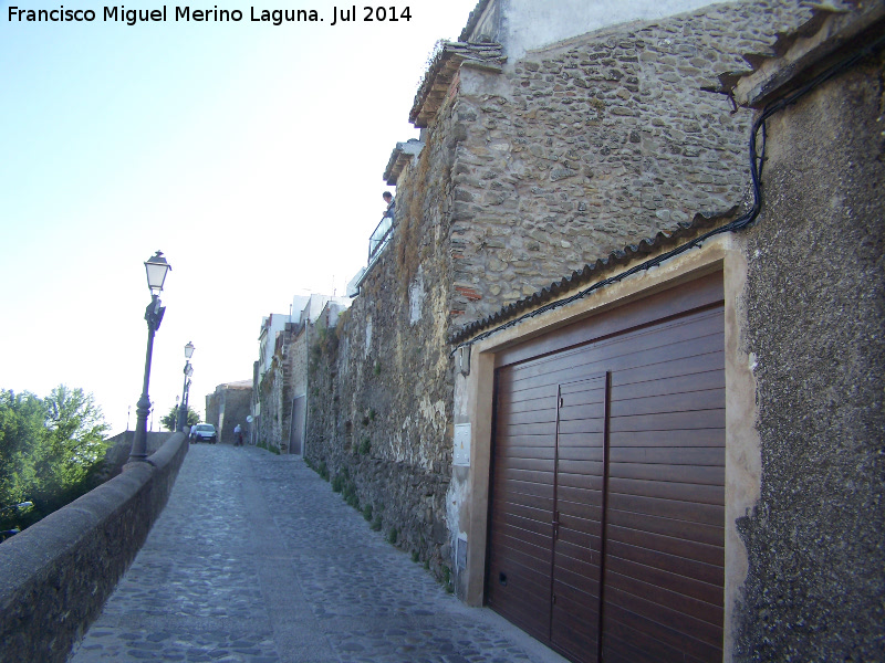 Murallas de Iznatoraf - Murallas de Iznatoraf. Paseo de las Torres