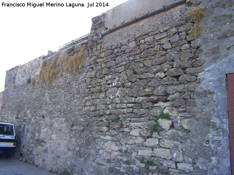 Murallas de Iznatoraf - Murallas de Iznatoraf. Paseo de las Torres