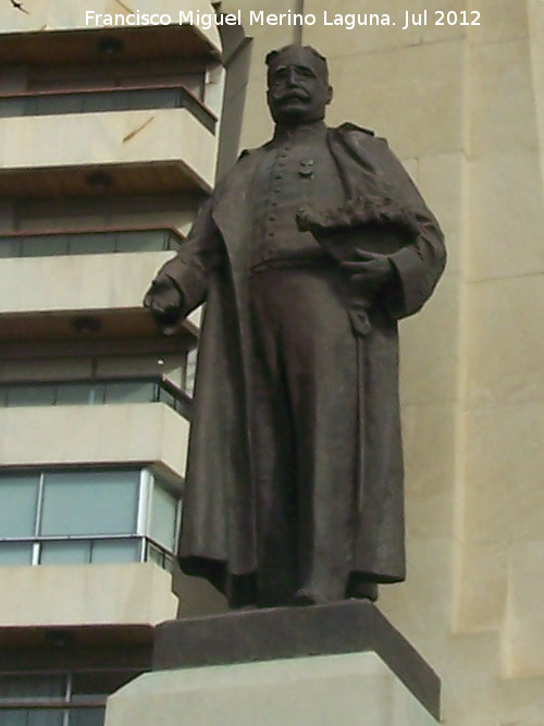 Jos Canalejas Mndez - Jos Canalejas Mndez. Monumento a Canalejas en Alicante