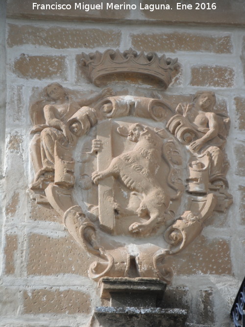 Palacio de Jabalquinto - Palacio de Jabalquinto. Escudo izquierdo