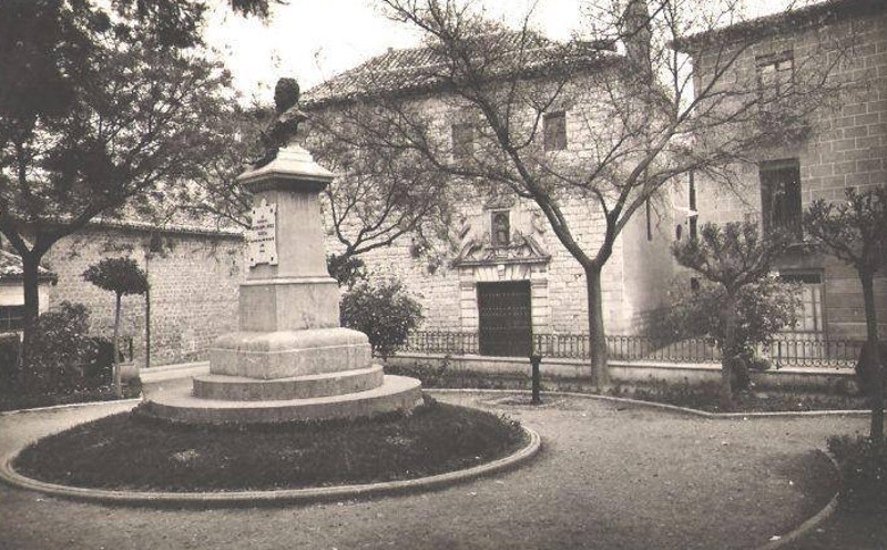 Monumento a Bernardo Lpez - Monumento a Bernardo Lpez. Foto antigua