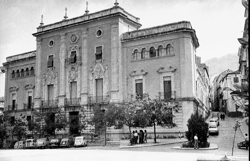 Ayuntamiento de Jan - Ayuntamiento de Jan. Foto antigua