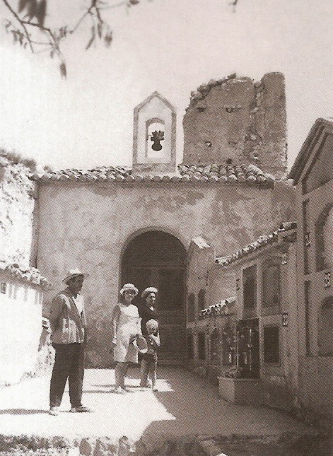 Ermita del Cementerio de Guadalest - Ermita del Cementerio de Guadalest. Foto antigua