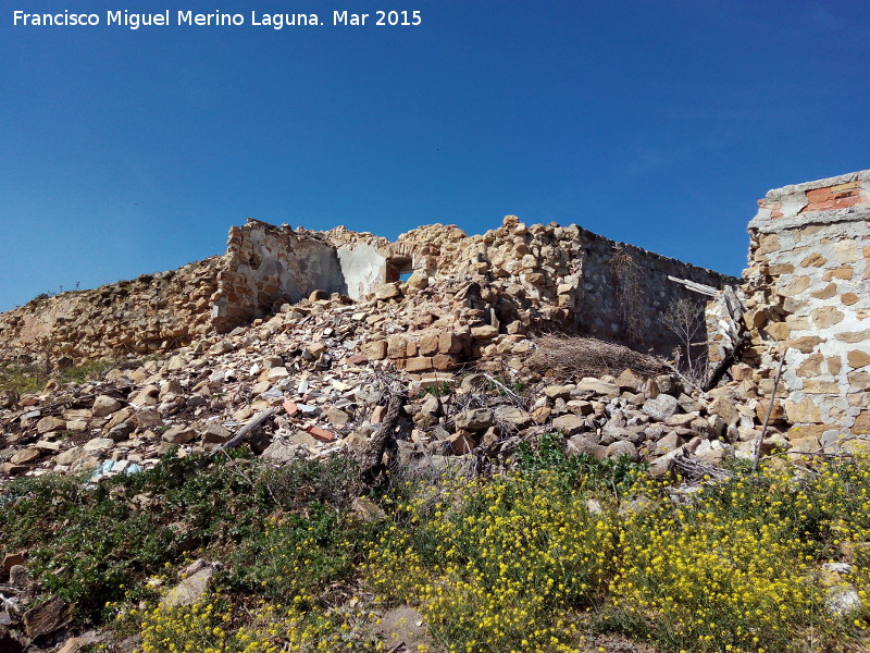 Castillo de Fuentetetar - Castillo de Fuentetetar. Muralla