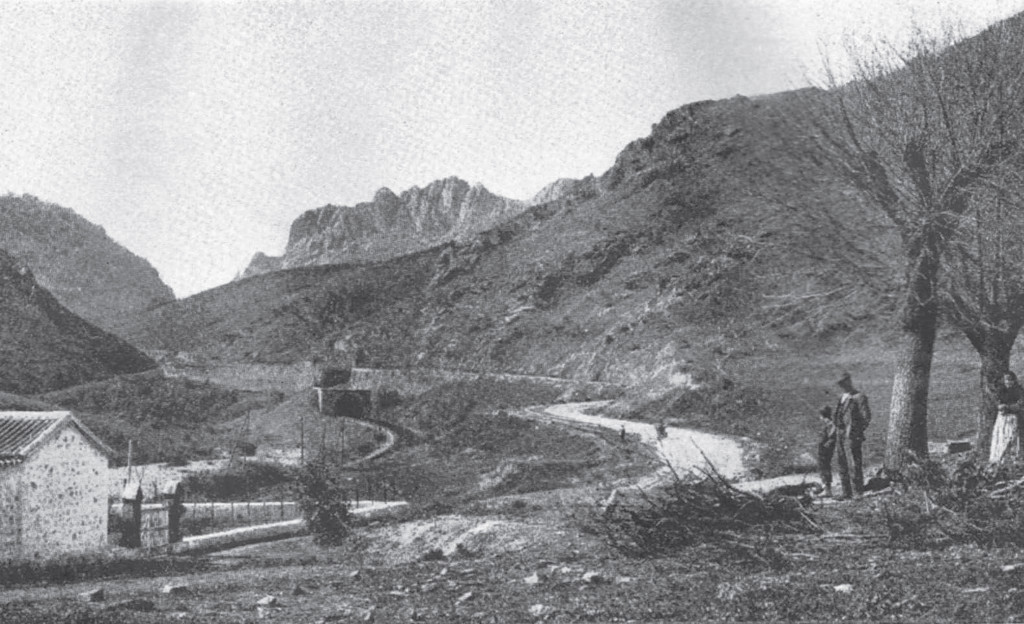 Despeaperros - Despeaperros. Foto antigua de Hernndez Pacheco, desde Venta Crdenas