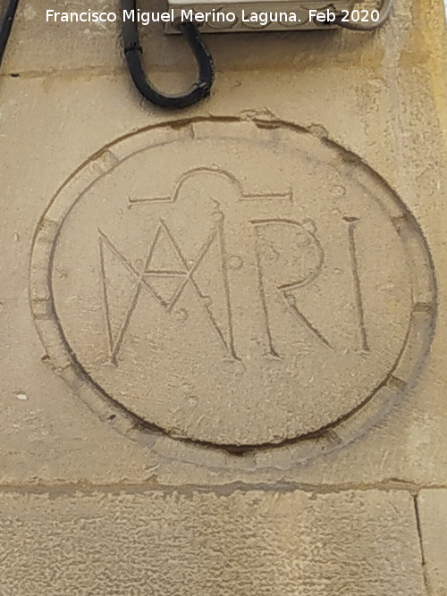 Casa de la Calle Parras n� 17 - Casa de la Calle Parras n� 17. Tondo derecho con las siglas del Ave Mar�a