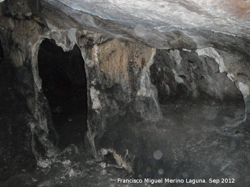 Cueva del Morrn - Cueva del Morrn. 