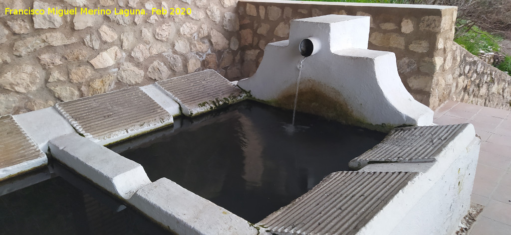 Lavadero de La Iruela - Lavadero de La Iruela. Ca�o