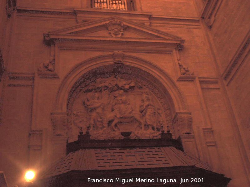 Catedral de Jan. Fachada Interior - Catedral de Jan. Fachada Interior. Relieve sobre la Puerta de los Fieles