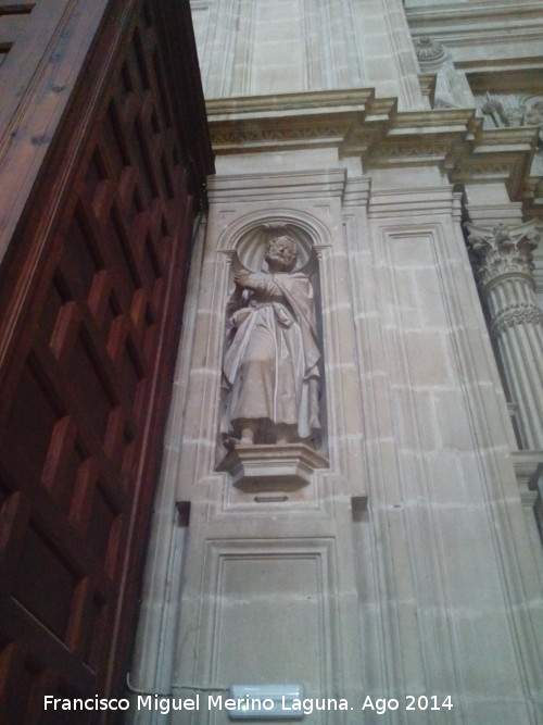 Catedral de Jan. Fachada Norte Interior - Catedral de Jan. Fachada Norte Interior. Escultura