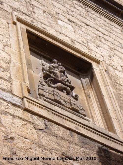 Catedral de Jan. Fachada Sur - Catedral de Jan. Fachada Sur. Escudo de la Catedral