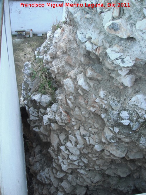 Muralla de Jan. Torren continuacin de la Puerta de Martos - Muralla de Jan. Torren continuacin de la Puerta de Martos. Base del torren