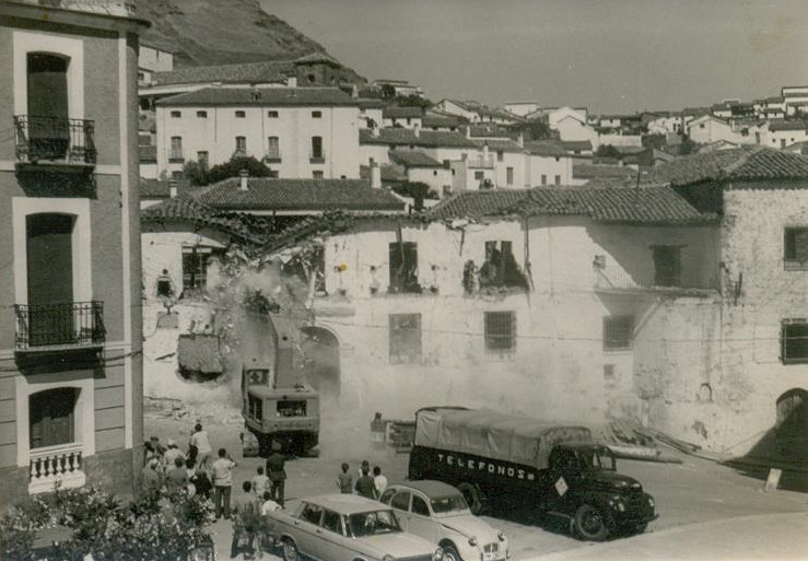 Palacio de los Benavides - Palacio de los Benavides. Derribndolo