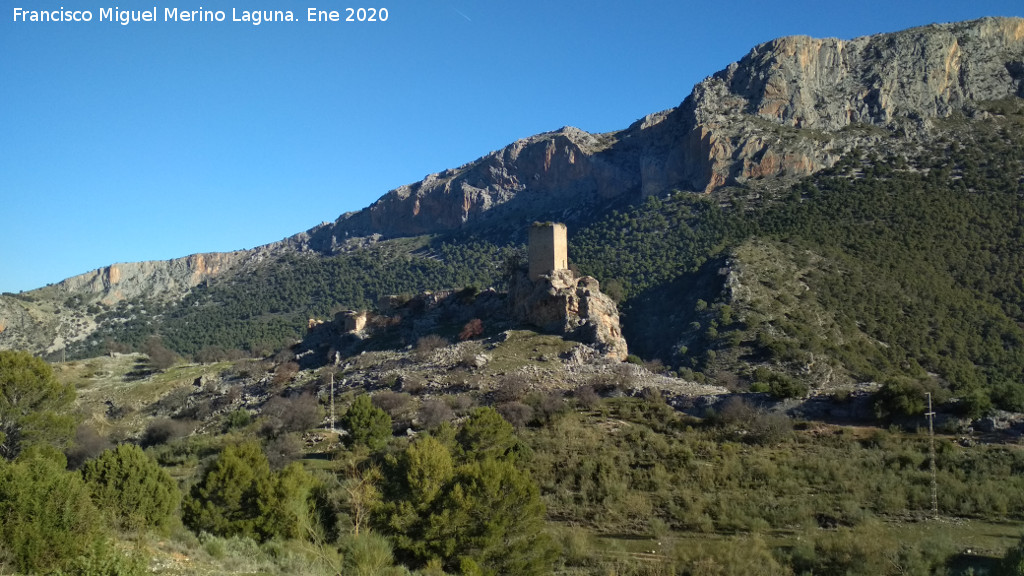 Matagallar - Matagallar. Vistas hacia el Castillo de Oti�ar