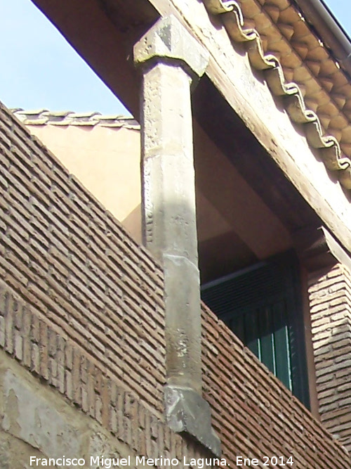 Casa de la Calle Alta n 13 - Casa de la Calle Alta n 13. Columna