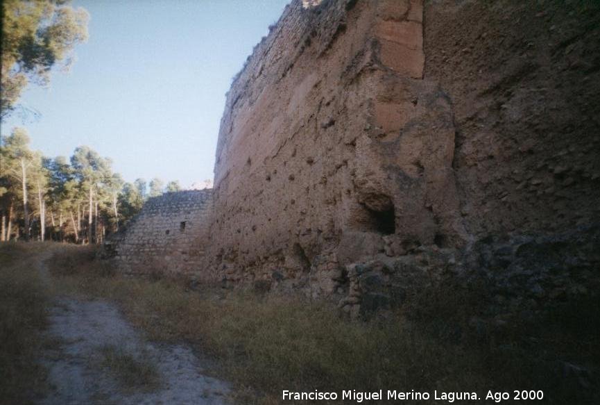 Muralla de Jan. Torren Esquinero - Muralla de Jan. Torren Esquinero. Cmara subterrnea con su ventanuco a intramuros