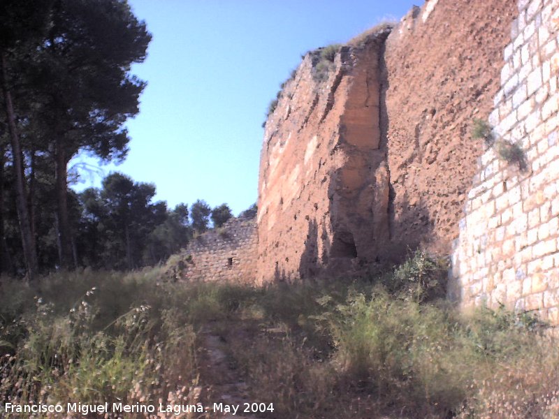 Muralla de Jan. Torren Esquinero - Muralla de Jan. Torren Esquinero. Cmara subterrnea con su ventanuco a intramuros