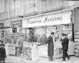 Paseo de la Estacin. Foto antigua. A la altura de la actual oficina de Unicaja aproximadamente