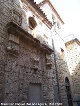 Convento de los Jesuitas. Portada calle Escuelas