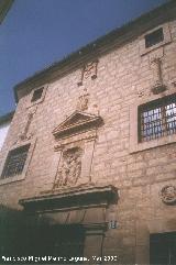 Iglesia de San Andrs. Fachada de la institucin