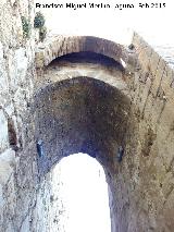 Castillo Nuevo de Santa Catalina. Torre de la Capilla. Puente con matacn