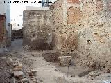 Muralla de Jan. Torreones y lienzos de la Calle Milln de Priego n 71. Quiebros de la muralla desde el solar que da al callejn que sube a la Plaza Cambil