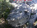 Cantera de Piedras de Molino de la Camua. Piedra de molino a medio tallar