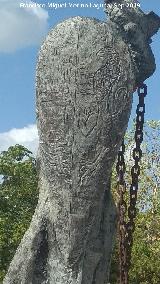 Monumento a Alfonso VIII. Escudo