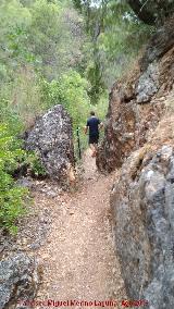 Sendero Ro Caamares. 