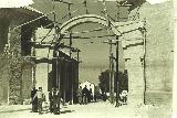 Arco de la Villa. Levantando el actual Arco (1952)