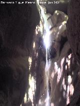 Cueva del Agua. Cascada