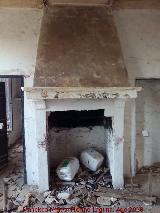 Cortijo San Eloy. Chimenea pequea