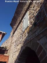 Puerta de San Miguel. Cruz