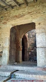 Mezquita Omeya. Acceso al patio