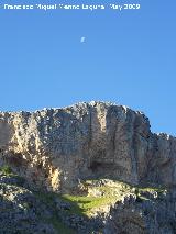 Pinturas rupestres de la Cueva de los Molinos. Con la Luna