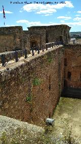 Castillo de los Guzmanes. Adarve Este