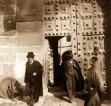 Hospital de Santiago. Fachada. Foto 1904 de Arturo Cerd y Rico