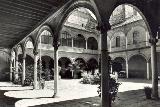 Hospital de Santiago. Patio Central. Foto antigua