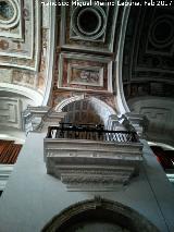 Hospital de Santiago. Capilla. Balcn interno