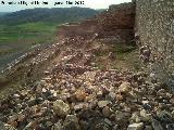 Castillo de Alarcos. Construcciones a extramuros entre el Torren Suroeste y el Torren Sur