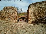 Puerta Este de Alarcos. Intramuros